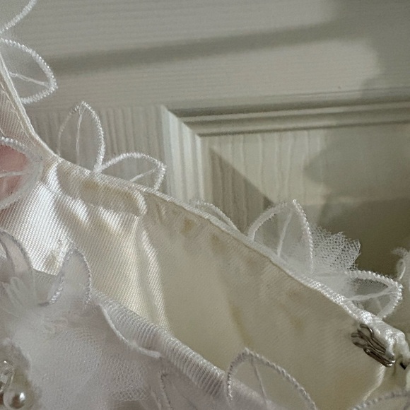 Elliatt Elder Dress White Mini - Picture 13 of 15